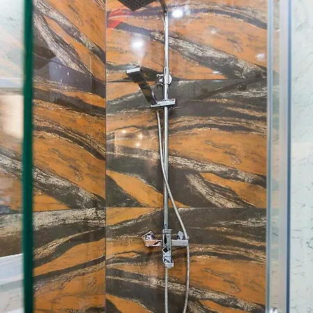 Leogrand One-bedroom On Tugan-baranovskogo 24