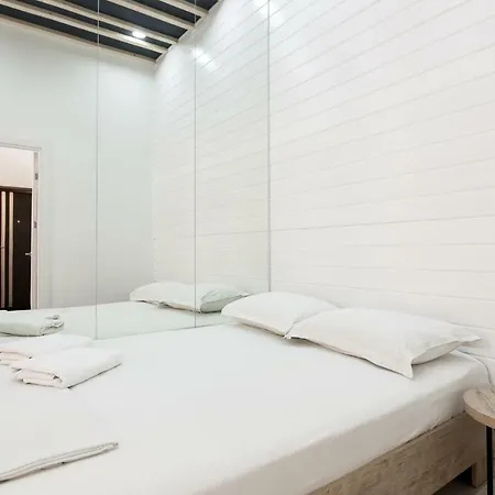 Leogrand One-bedroom On Tugan-baranovskogo 24