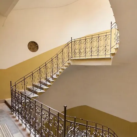 Leogrand One-bedroom On Tugan-baranovskogo 24 *