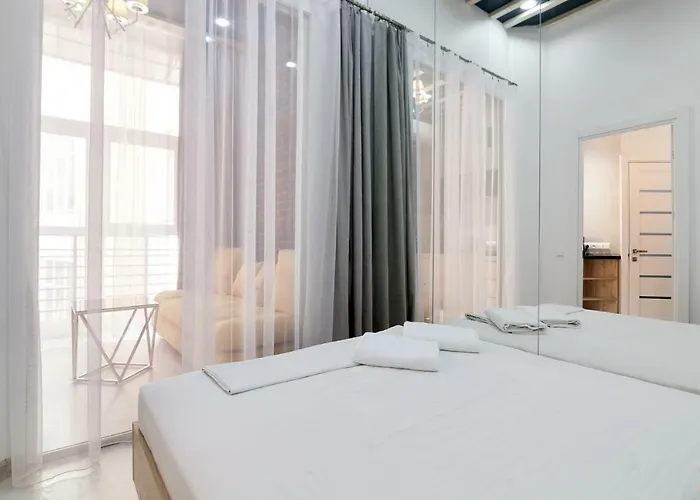 Leogrand One-bedroom On Tugan-baranovskogo 24 *