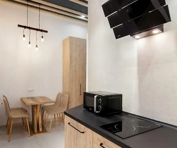 Leogrand One-bedroom On Tugan-baranovskogo 24 Daire Lviv